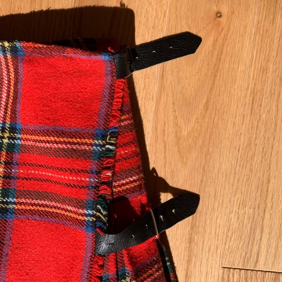 Vintage plaid kilt wool skirt - Picture 4 of 6